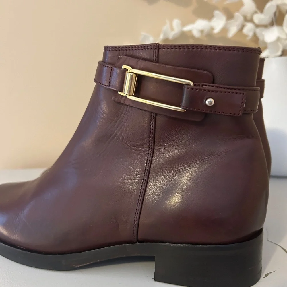 Like New La Canadienne Brown Leather Ankle Boot with Buckle Strap Size 36 - Picture 7 of 16